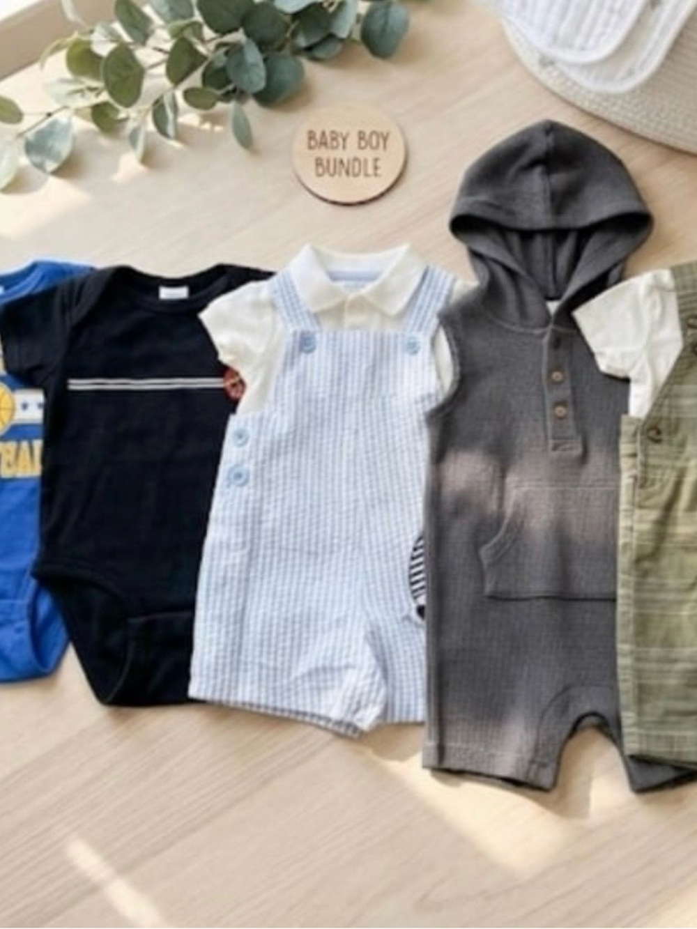 7 Piece Baby Boy Summer Bundle Size 6 Months
Carter's, Little Me & More